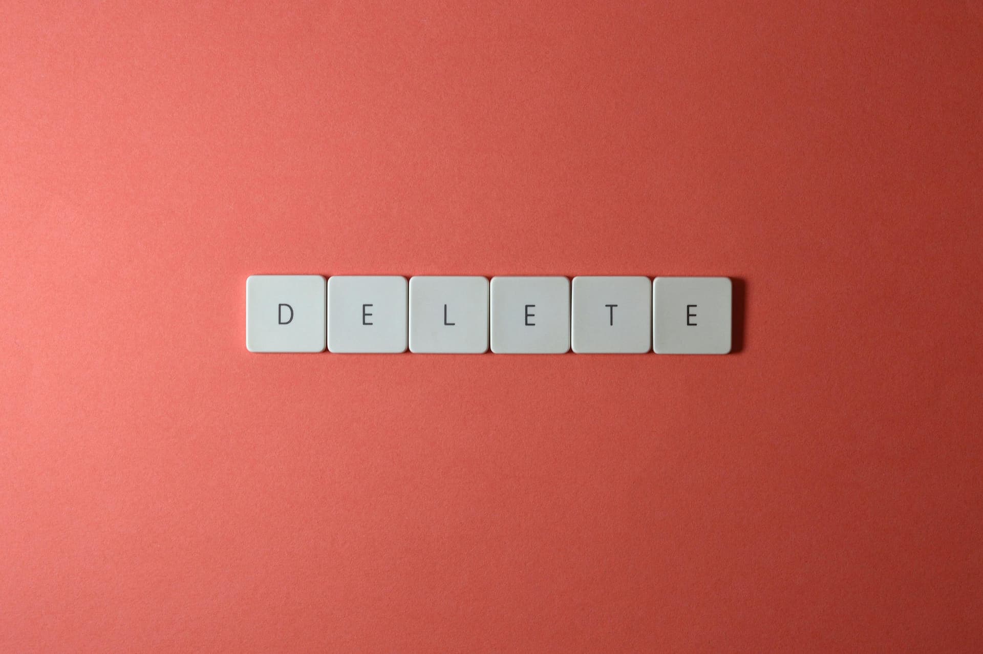 The word delete spelled out with block letters